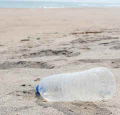 プラスチック製のレジ袋とストローを廃止!?JR東日本がプラゴミ削減に乗り出した