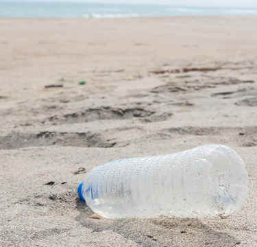 プラスチック製のレジ袋とストローを廃止!?JR東日本がプラゴミ削減に乗り出した