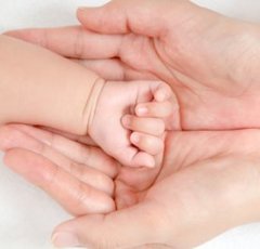 「先輩の奥さんはワンオペ育児で子供３人…」夫の無自覚マウンティングに「お前は敵か！」