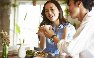 夫の家事育児、「ほめて伸ばす」「大人だから対等」あなたはどっち？