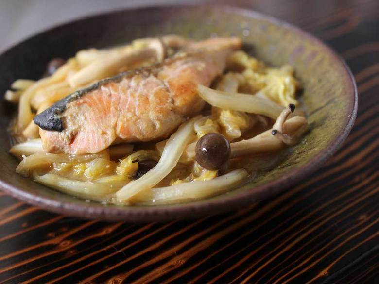 鮭と白菜のにんにくみそ煮