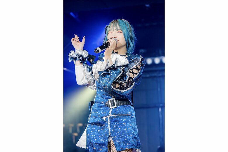 まりえ（42）デビューライブの様子