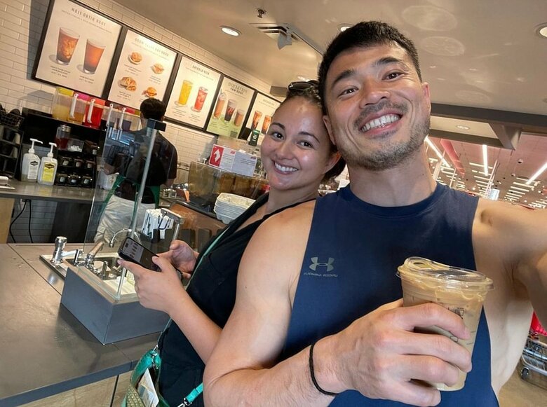 結婚から7年が経つ今も変わらず仲良しな山田章仁選手・ローラさん夫妻