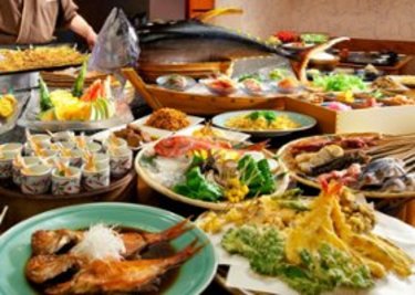 この夏は、親子3世代で楽しめる「ファミリーバイキング」