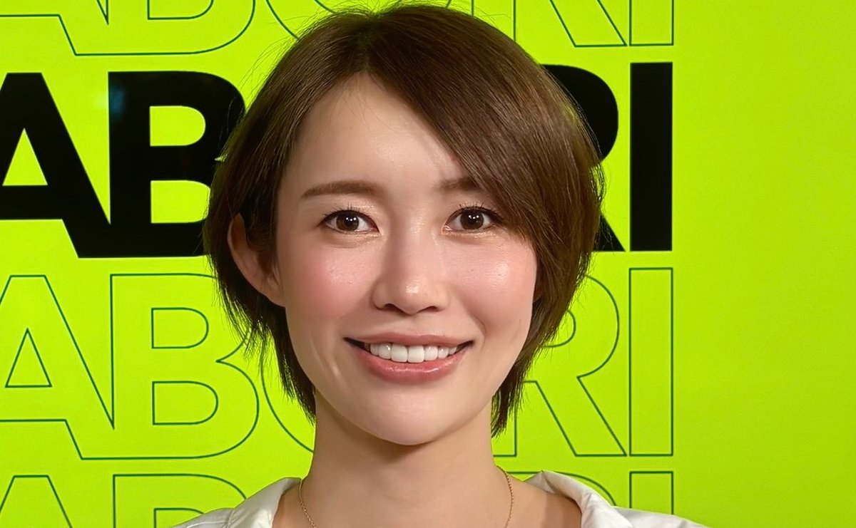 奥井奈々《砂を売ってこづかいに》「3歳まで服を着る習慣なし」ワイルドすぎる教育方針で育った女性が年収1000万アナの座を勝ち取った訳｜CHANTO WEB