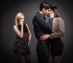 【夫の言い分】妻も不倫相手も「あなたの誕生日は一緒に過ごしたい」の困惑