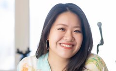 「エキゾチック美人」話題の石塚英彦の愛娘が明かす父の素顔「反抗する意味がない」ほど家では両親の笑いに巻き込まれ