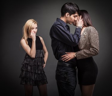 【夫の言い分】妻も不倫相手も「あなたの誕生日は一緒に過ごしたい」の困惑