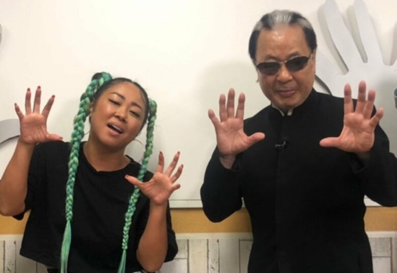 かつては親子が絶縁状態だったが、現在はテレビ番組などで一緒に出演することも