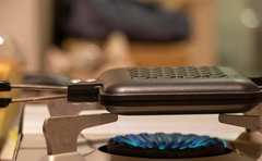 高嶋ちさ子さんも認めた「進化系ホットサンドグルメ」が美味しそう！