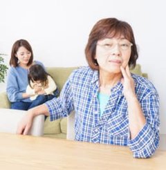 「おばあちゃん嫌い!!」懐かない孫といじける姑…嫁が取るべき対処法とは？