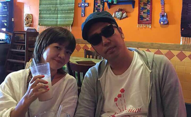 「出会ってから20年以上経っても彼とのおしゃべりは楽しい」という奈歩さん