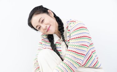 「2年に及ぶ反抗期は猫と共に突然終わり」濱田マリ（55）成人したひとり娘との心地いい関係「娘の彼氏と3人で食事も」