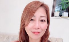 《夫は娘の同級生》15年ぶりの再会で「ひと目惚れしました」とド直球なDMが 交際断り続けたシンママ（53）の心を動かした「情熱」