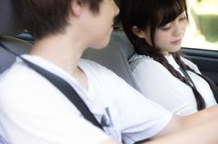 ドライブにピッタリな服装って？おしゃれで楽チンママコーデ