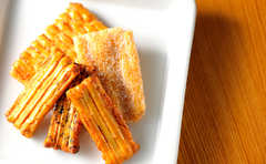 無印良品「コオロギせんべい」を発売!?その裏にある深刻な社会課題