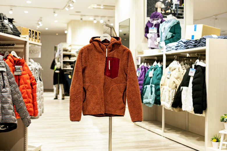 ワークマン女子 防風ダブルボアフーディー