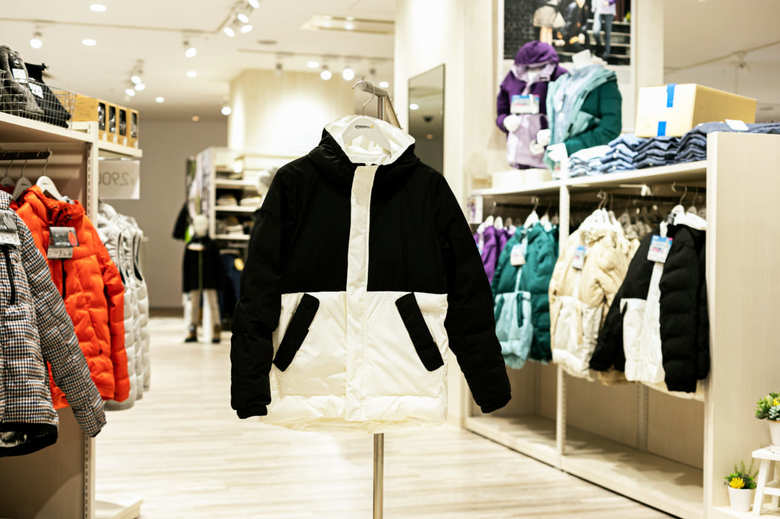 ワークマン女子 防風ストレッチウォームフーディー