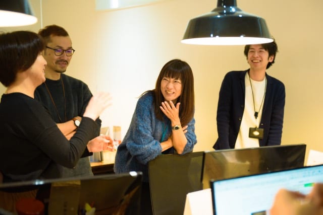 石田直子さん（右から2番目）