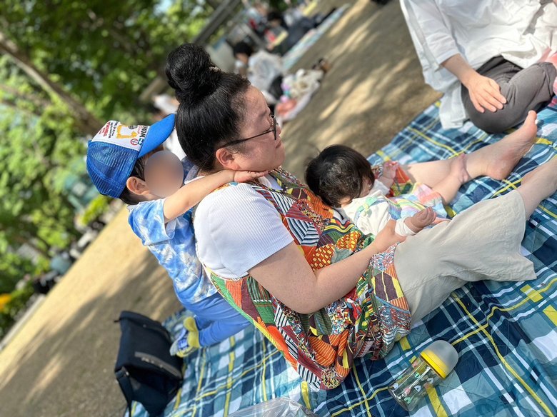 休日に家族でピクニック