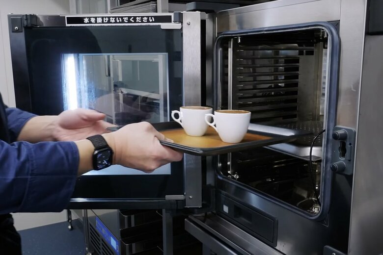 【作り方7】180度のオーブンで7〜8分焼く