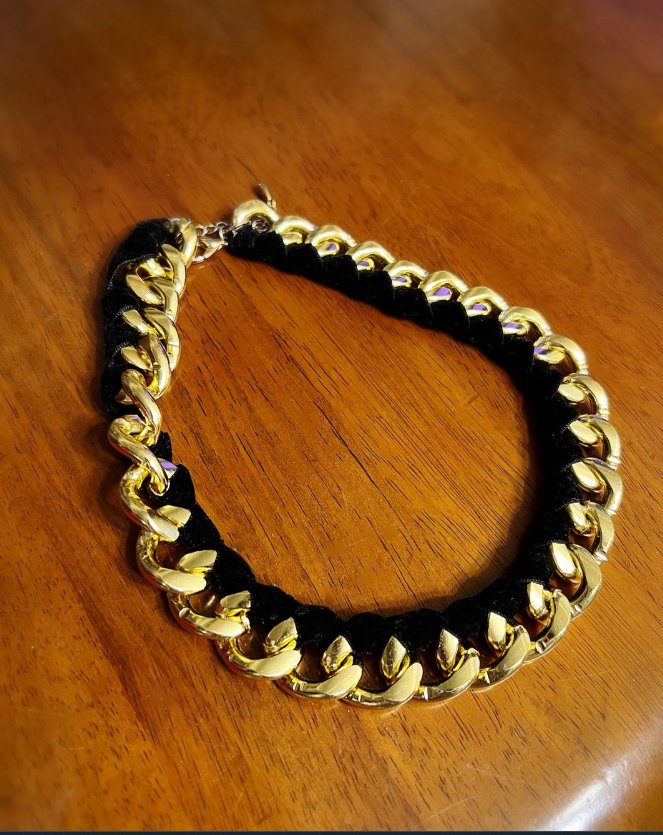 お母さまから譲り受けたアクセサリー