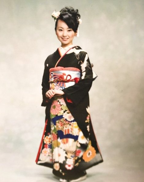成人式で振袖姿の野村さん