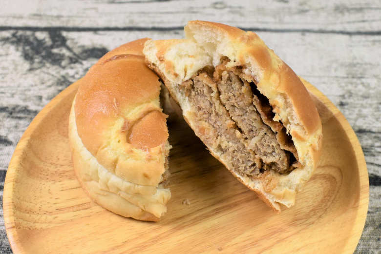 ファミマのダブルメンチカツパンの画像2