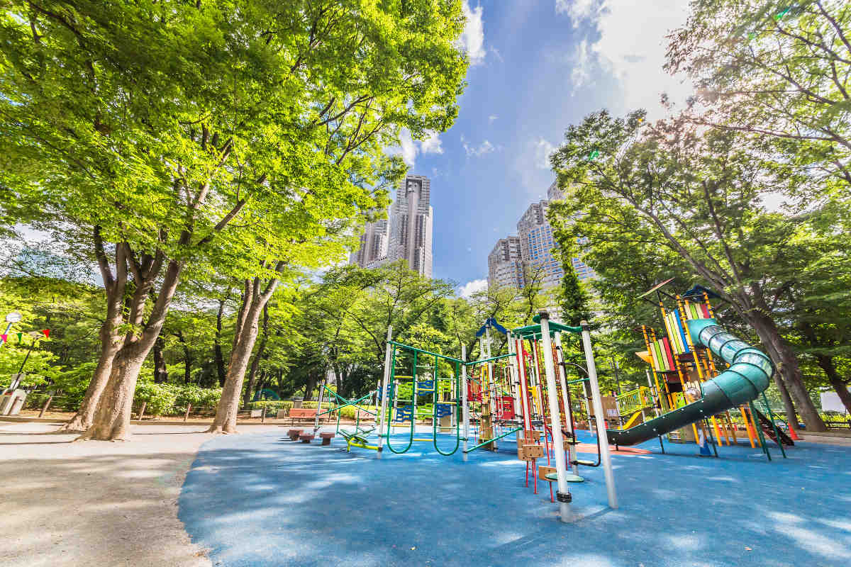 新緑の新宿中央公園