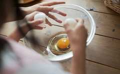 綾瀬はるかさんも感激！「ふわとろオムハヤシ」を手軽に作るプロの技