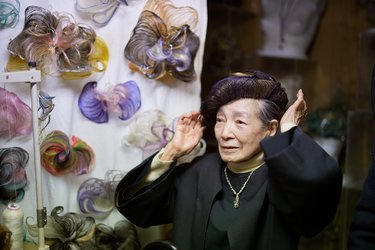 「自分の美に気づくと生き方が変わる」91歳女性が「マキシマクラウン」を通して創り続ける女性美