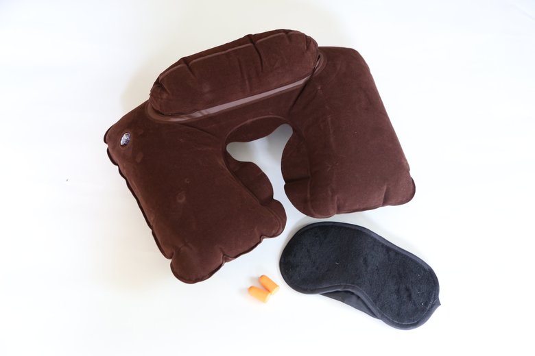 ⑭エア枕アイマスク