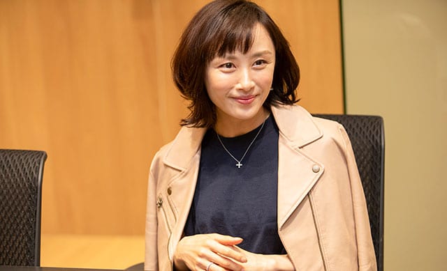 子どもと一緒に過ごす時間をハッピーにしたいと語る山口もえさん