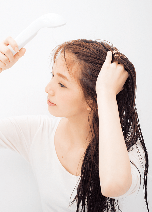   POINT１　髪を洗うときのお湯の温度に注意！