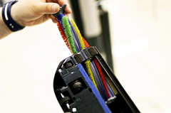 家電量販店に潜入取材！ついかけたくなる超軽量な掃除機など【おそうじ家電4選】