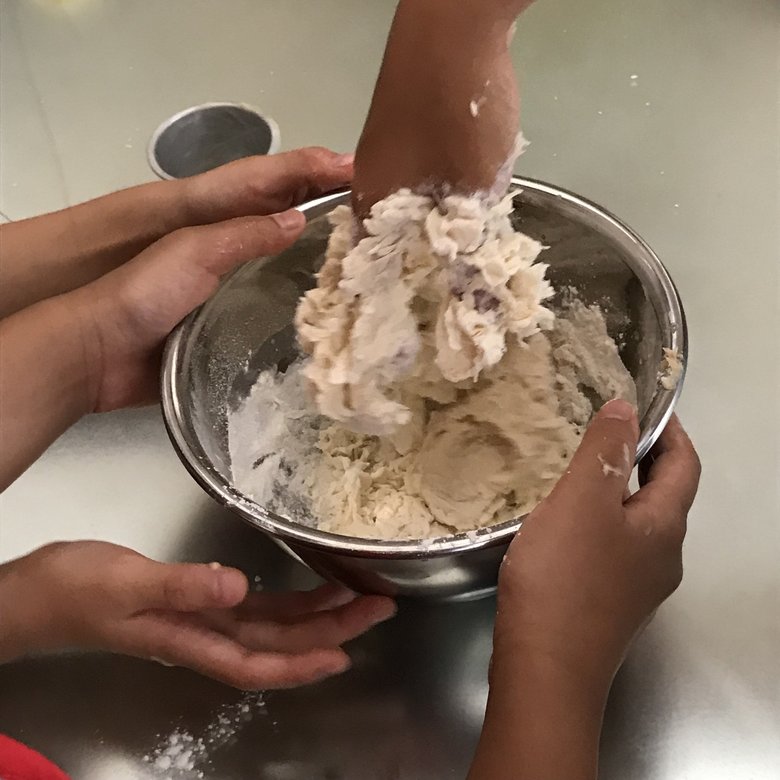 ▲最初はベタベタしてます。