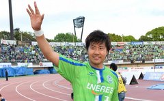 「治るの？」「いつか話せるようになるの？」がつらかった時期も 元Jリーガー・島村毅「息子は難病・アンジェルマン症候群」