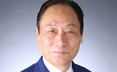 ヨネスケ「40年連れ添い熟年離婚」うつ病で苦悩も。「突撃男」が76歳で再婚して気づいた「ひとりは寂しい」の先