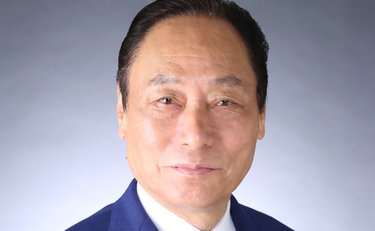 ヨネスケ「40年連れ添い熟年離婚」うつ病で苦悩も。「突撃男」が76歳で再婚して気づいた「ひとりは寂しい」の先