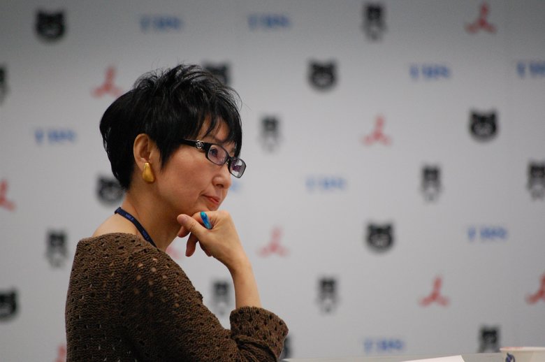 アナウンススクールにて指導中