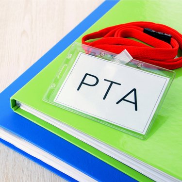 PTA役員〝謎の係〟は人数合わせのため?!  ママたちの「それって必要？」の声