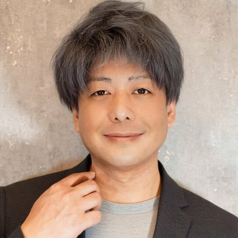 結婚相談所を開き、婚活のサポートをする現在の五十嵐隼士さん
