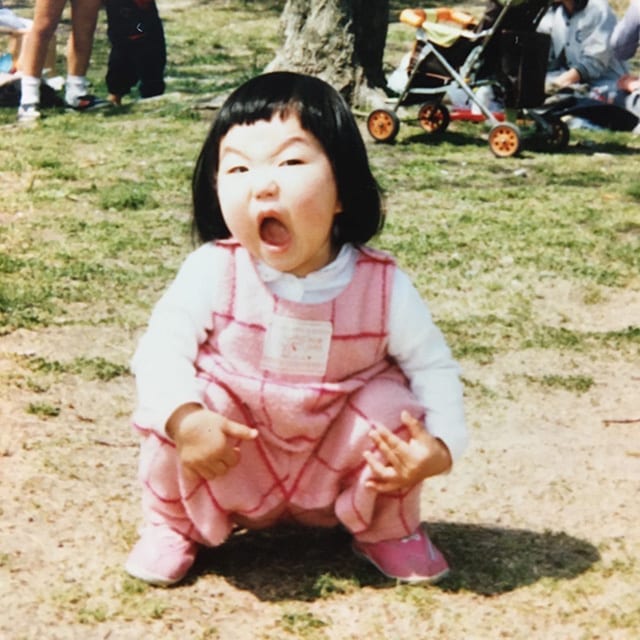 幼少期のCRAZY COCOさんの写真は変顔ばかりだという