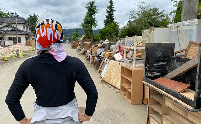 被災地でボランティア活動をしたアディッシュの山田さん