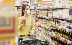 「おかずいらない…！」新宿の大家族ママが愛用する「オリンピック」の個性派調味料