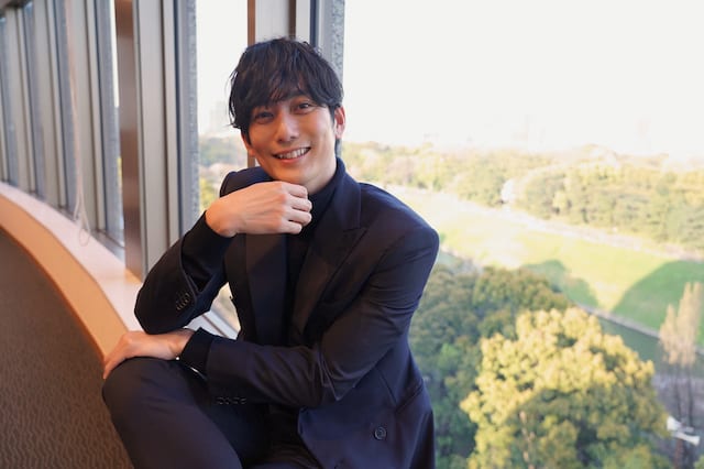 大人の男性のイメージは「今だに分からない」と微笑む