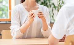 過去にこだわり過ぎる女性に「神経を削られるから正直しんどい」