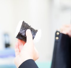 おにぎり一律100円!? ミニストップの思いきった施策に感謝の声続出