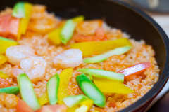 カルディの“バカ売れ調味料”が勝因!? バカリズムさんを唸らせた絶品メシ