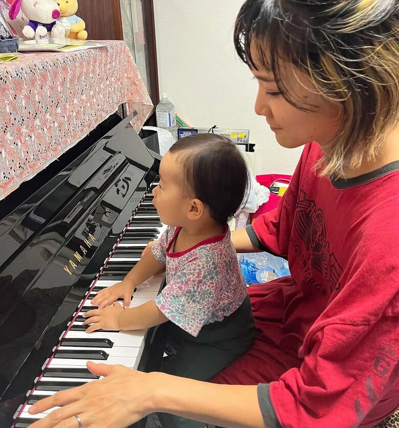 自宅でピアノを楽しみ